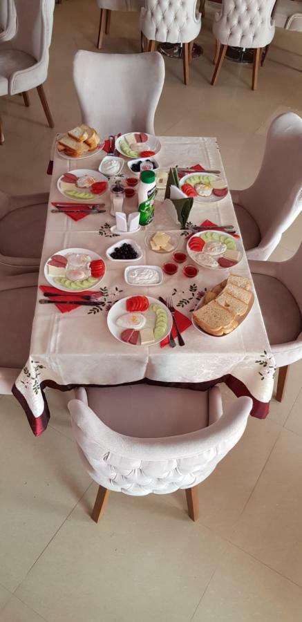 Eleganti Hotel Батуми Екстериор снимка