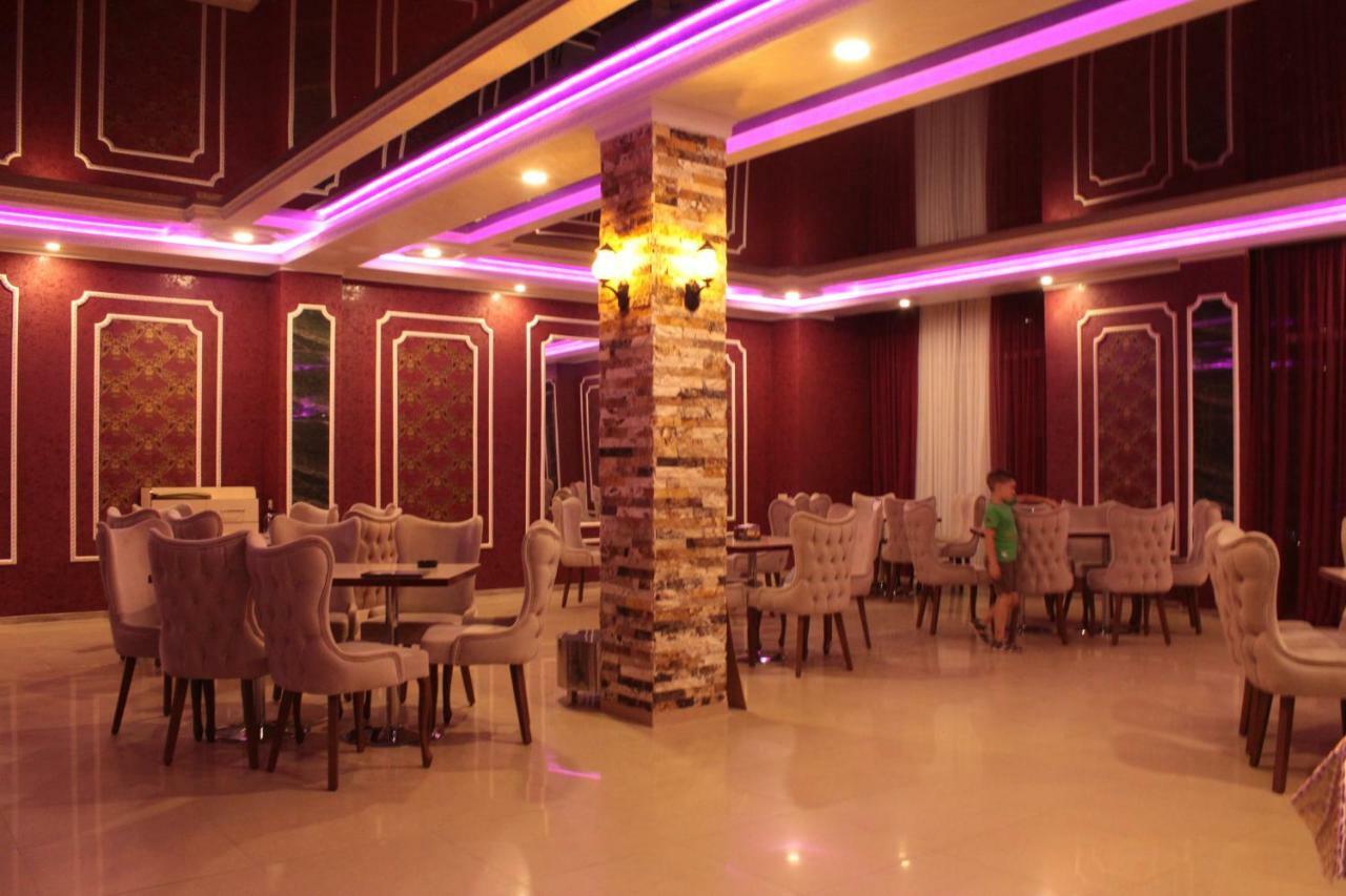 Eleganti Hotel Батуми Екстериор снимка