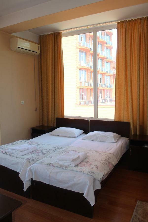 Eleganti Hotel Батуми Екстериор снимка