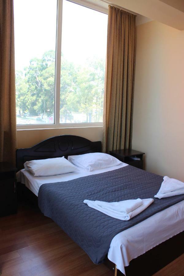 Eleganti Hotel Батуми Екстериор снимка